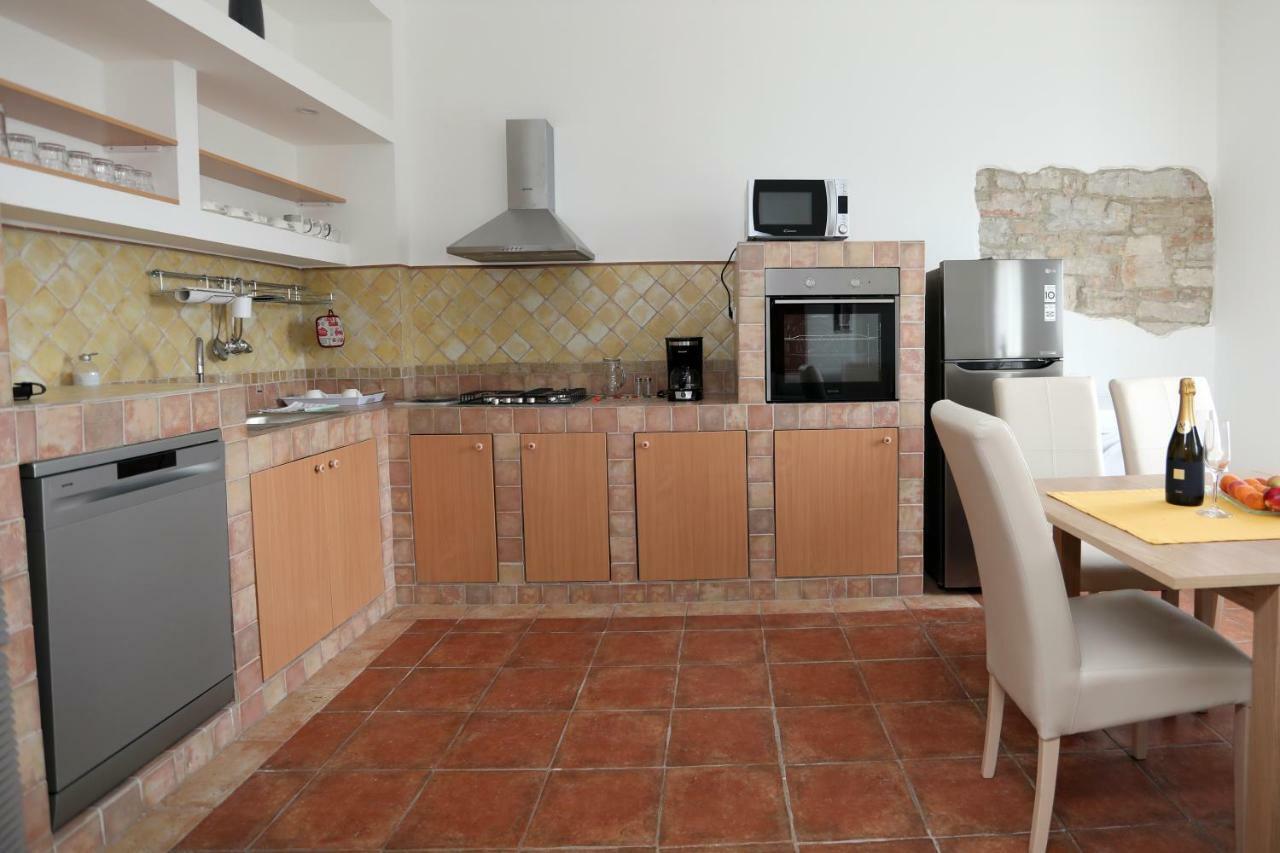 Apartman Cinkopan Pula Eksteriør billede