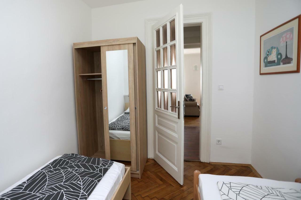 Apartman Cinkopan Pula Eksteriør billede