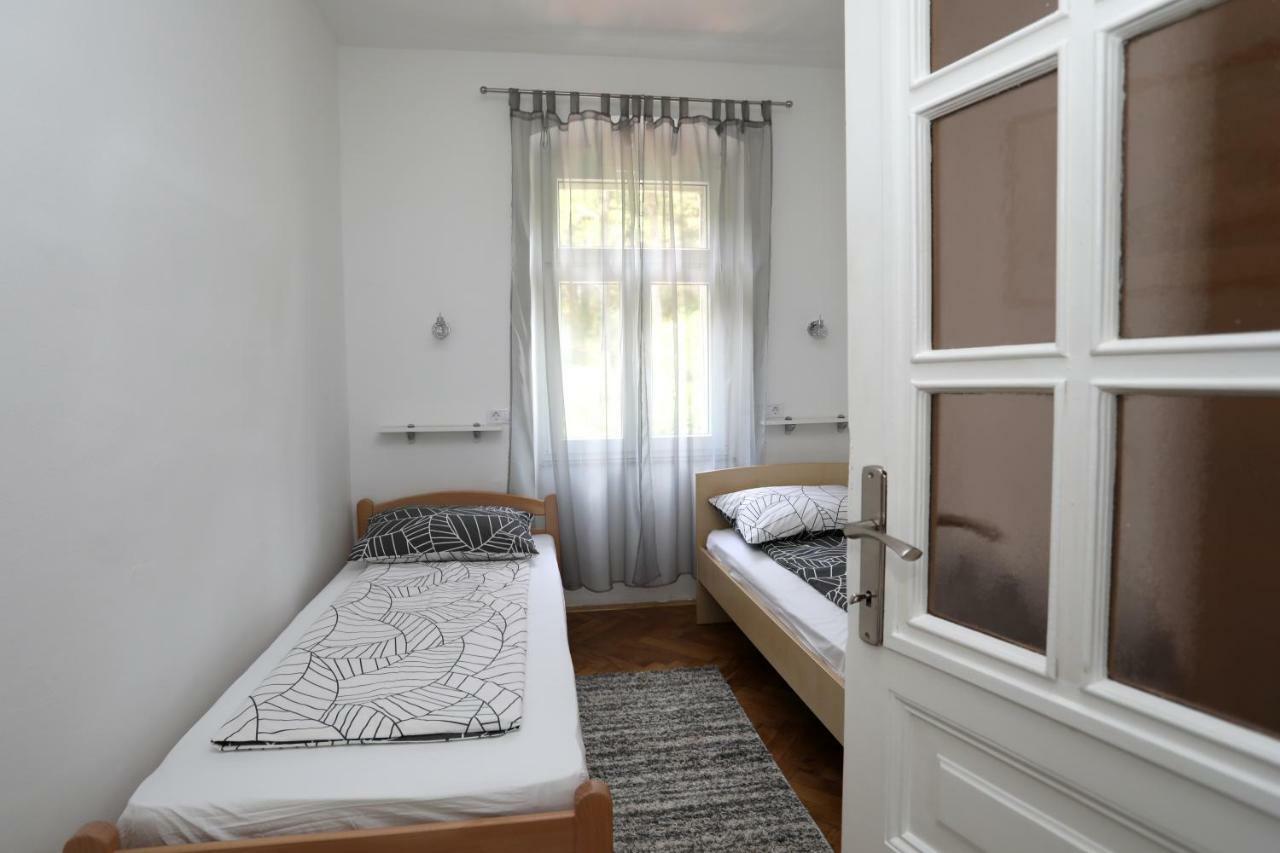 Apartman Cinkopan Pula Eksteriør billede